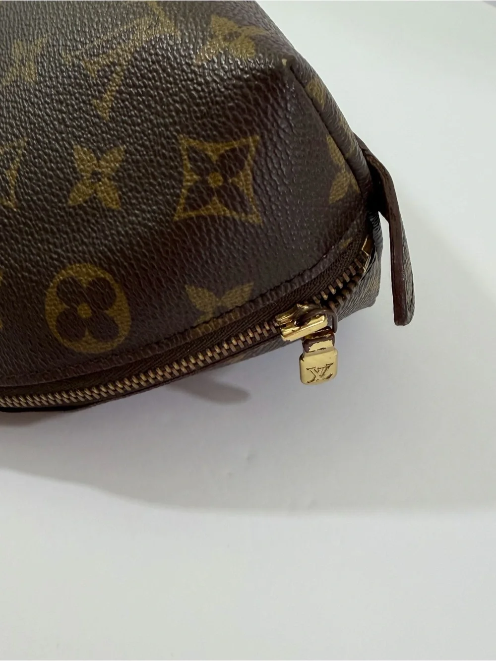 Louis Vuitton Monogram Trousse Demi Ronde Cosmetic Pouch M47520